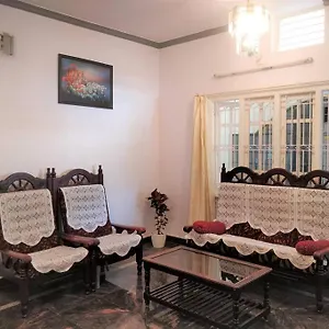  Holiday home Kanika Homestay - Fully Furnished 2 Bedroom Ac